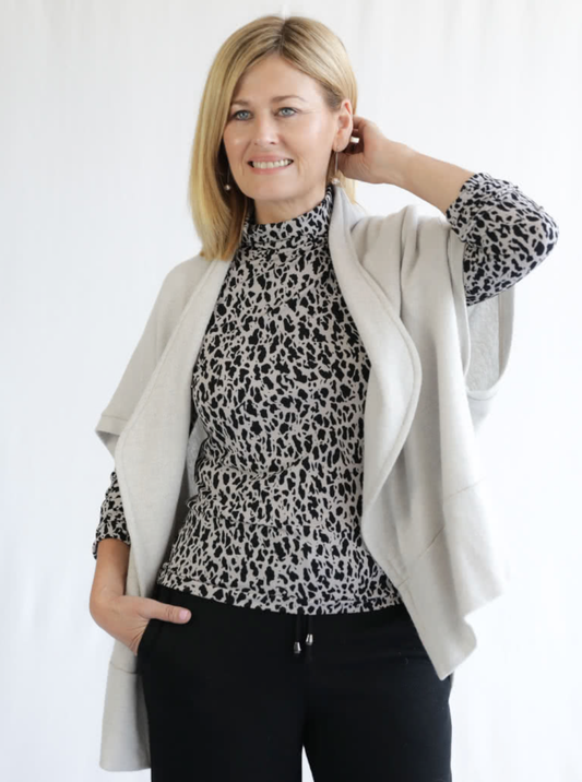 Style Arc Debra Zebra Knit Top