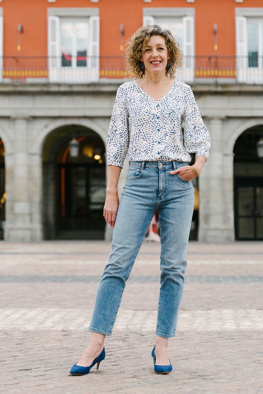 Liesl + Co Geneva V-neck Blouse