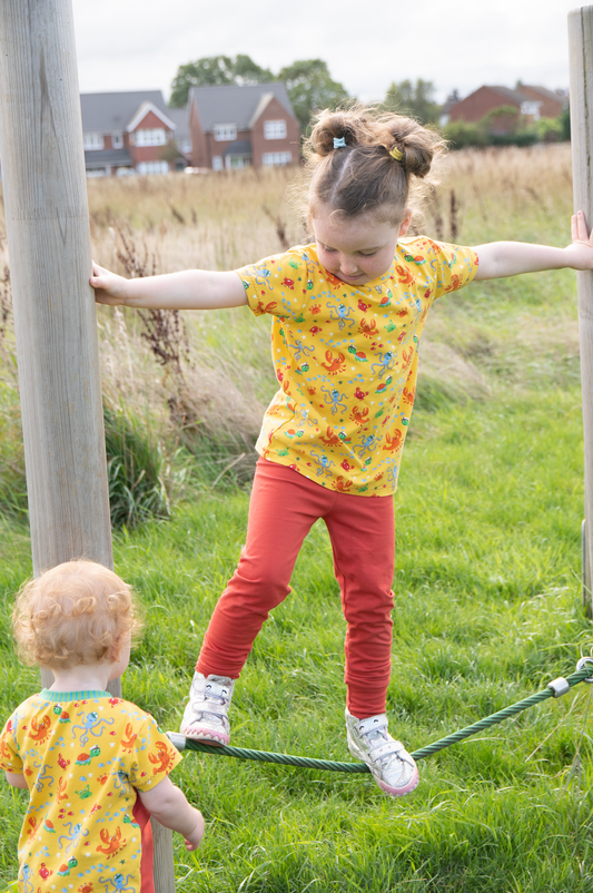 Bobbins and Buttons Lee T-shirt