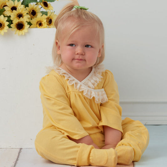 Simplicity Babies' Gown and Jumpsuit S9283