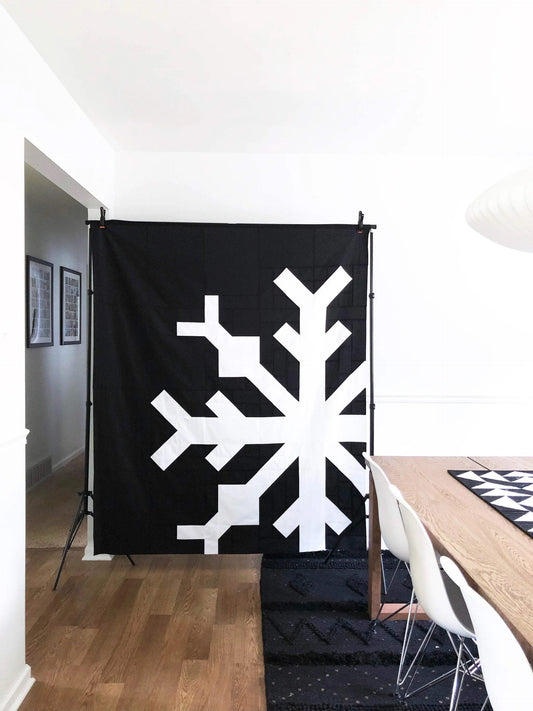 Modern Handcraft Snowflake Quilt